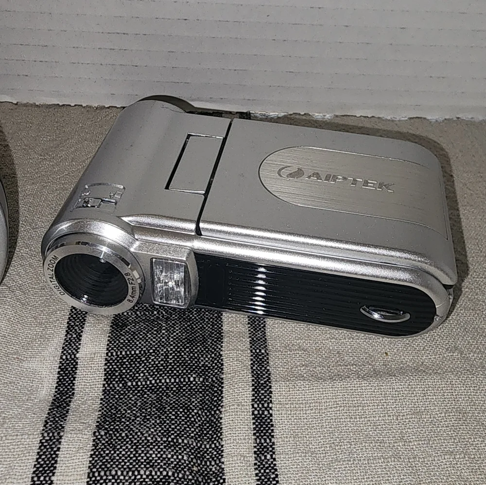 Sony Cyber- Shot 3.2 Mega Pixel & Aiptek DV 6800S